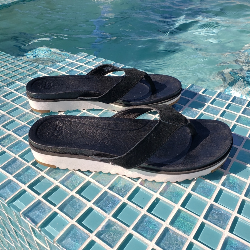 Ugg Flip Flops